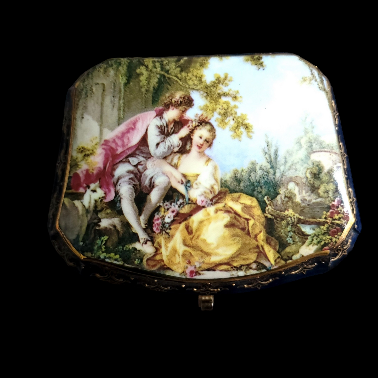 Vintage Porcelain Trinket Box Hand-Painted Courting Coupl3