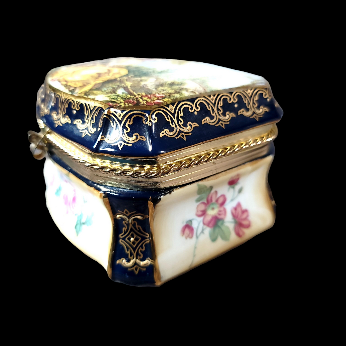 Vintage Porcelain Trinket Box Hand-Painted Courting Coupl3