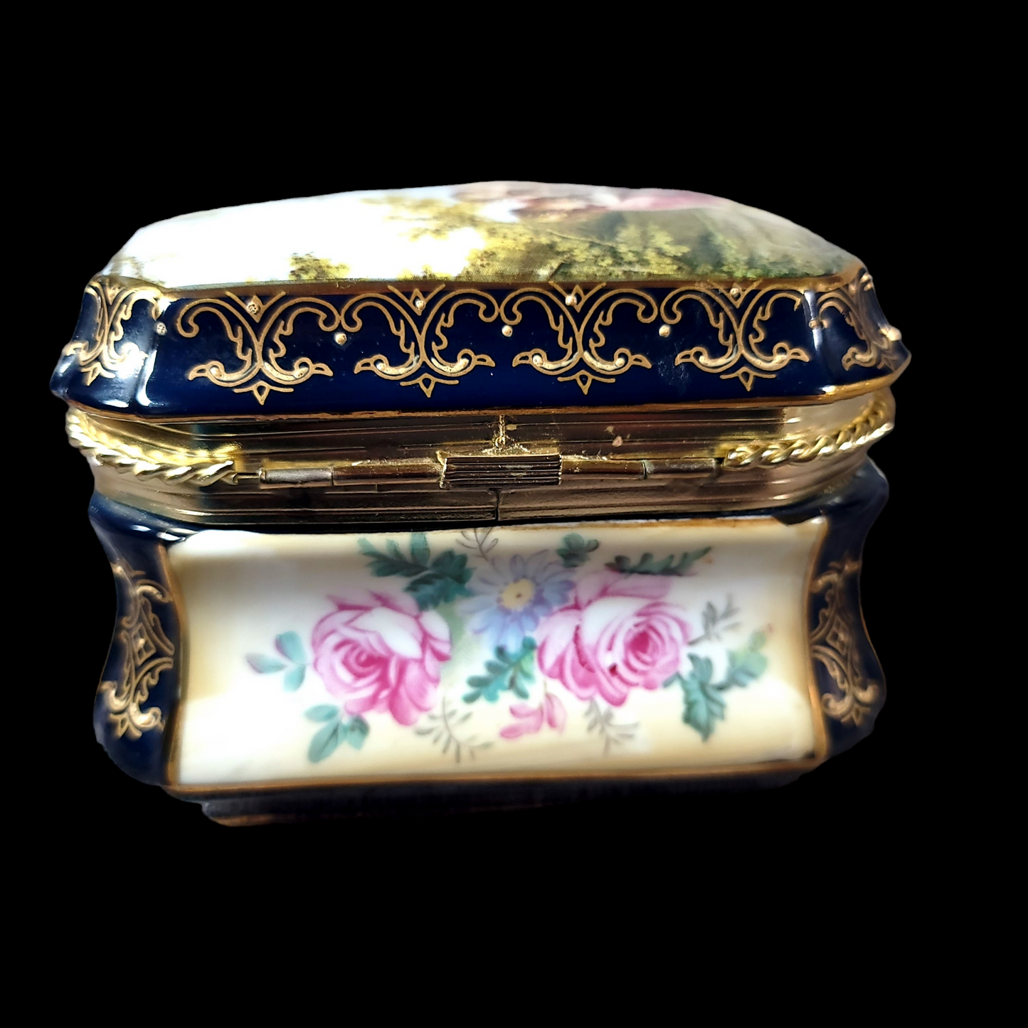 Vintage Porcelain Trinket Box Hand-Painted Courting Coupl3