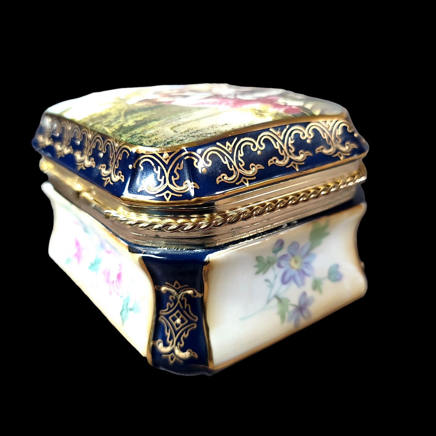 Vintage Porcelain Trinket Box Hand-Painted Courting Coupl3