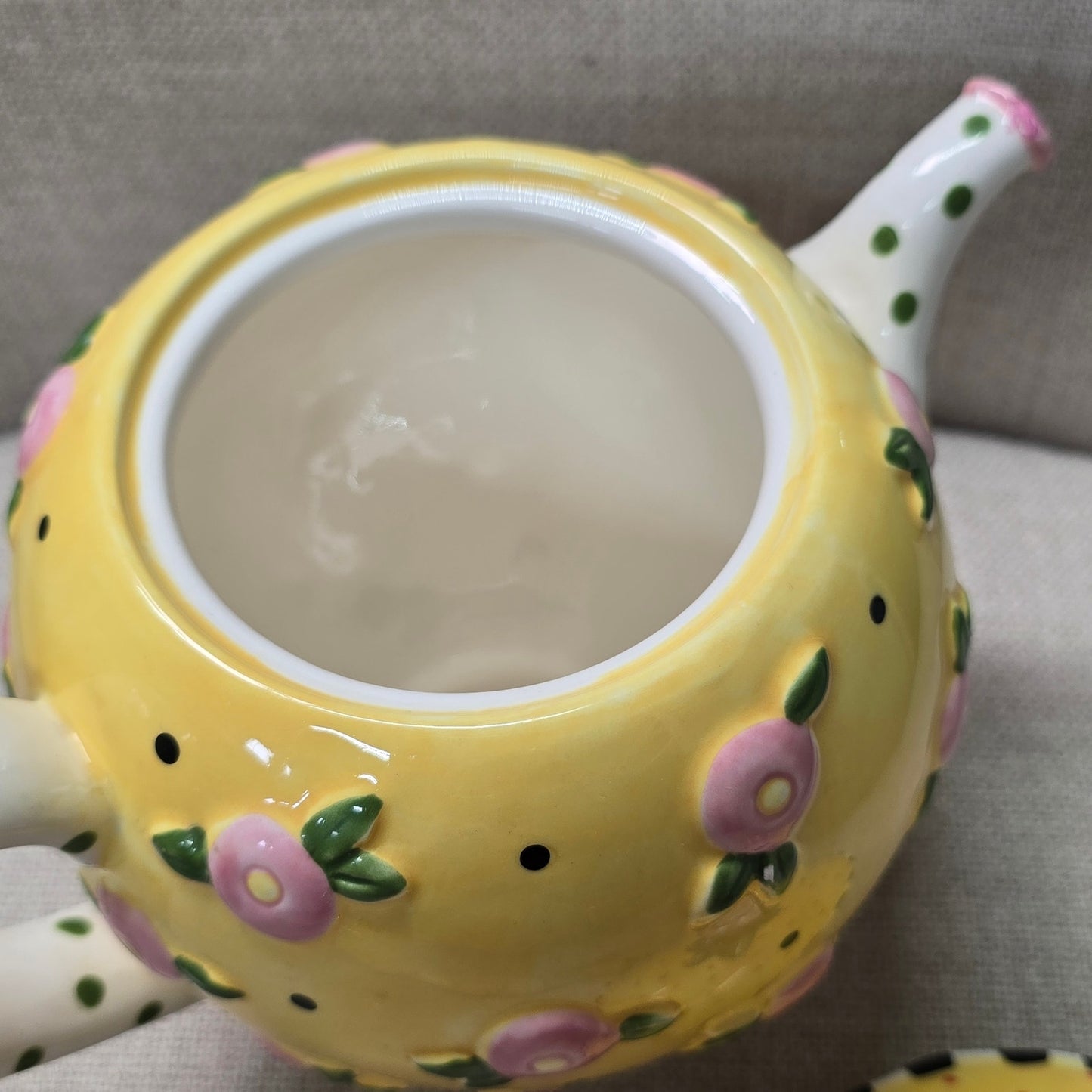 AS IS VTG 1997 ME Mary Engelbreit Ceramic Teapot, Yellow Pink Flower 8”, Flaw