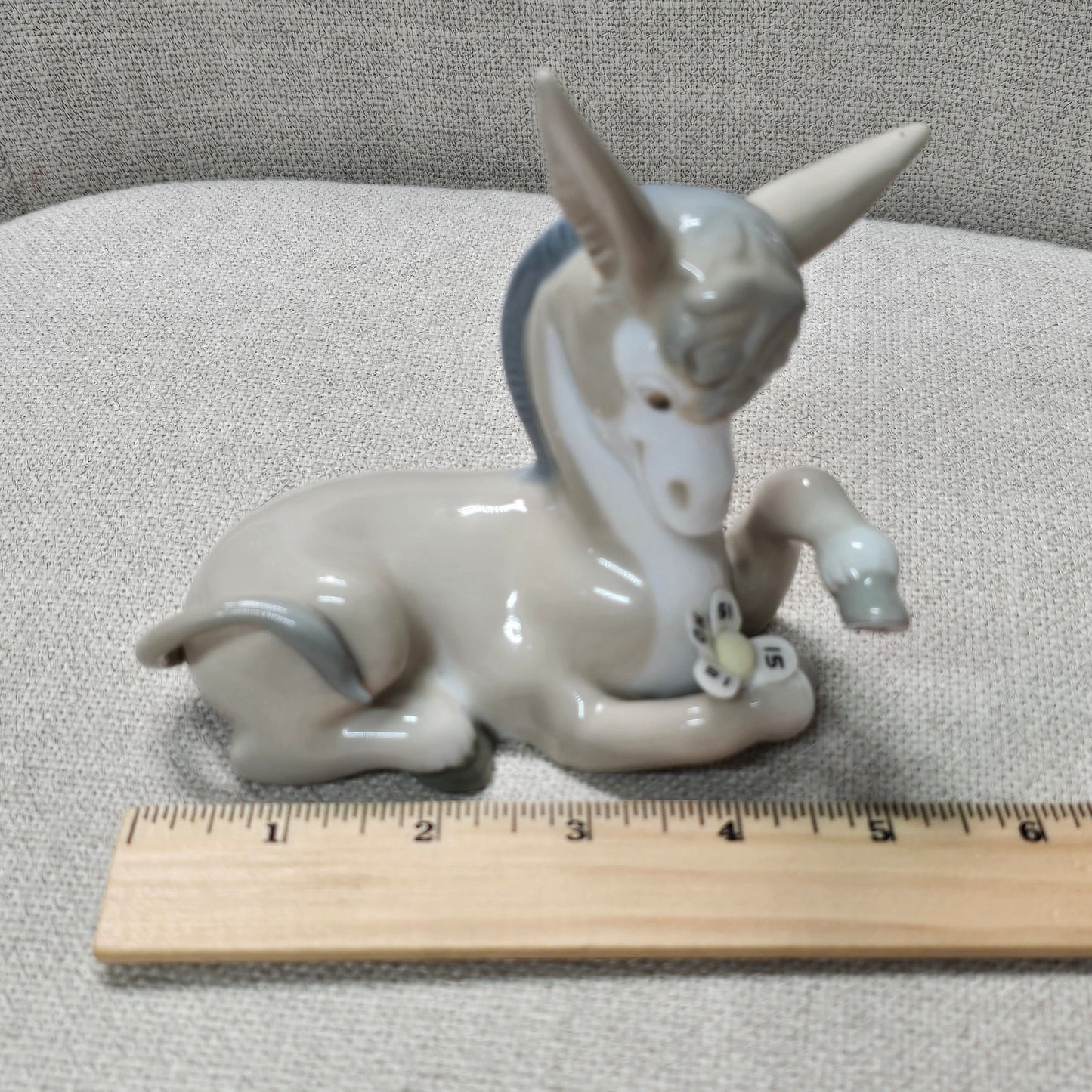 LLADRO Porcelaine DONKEY IN LOVE 4524 Figurine Glazed Daisy Flower SI o NO AS IS