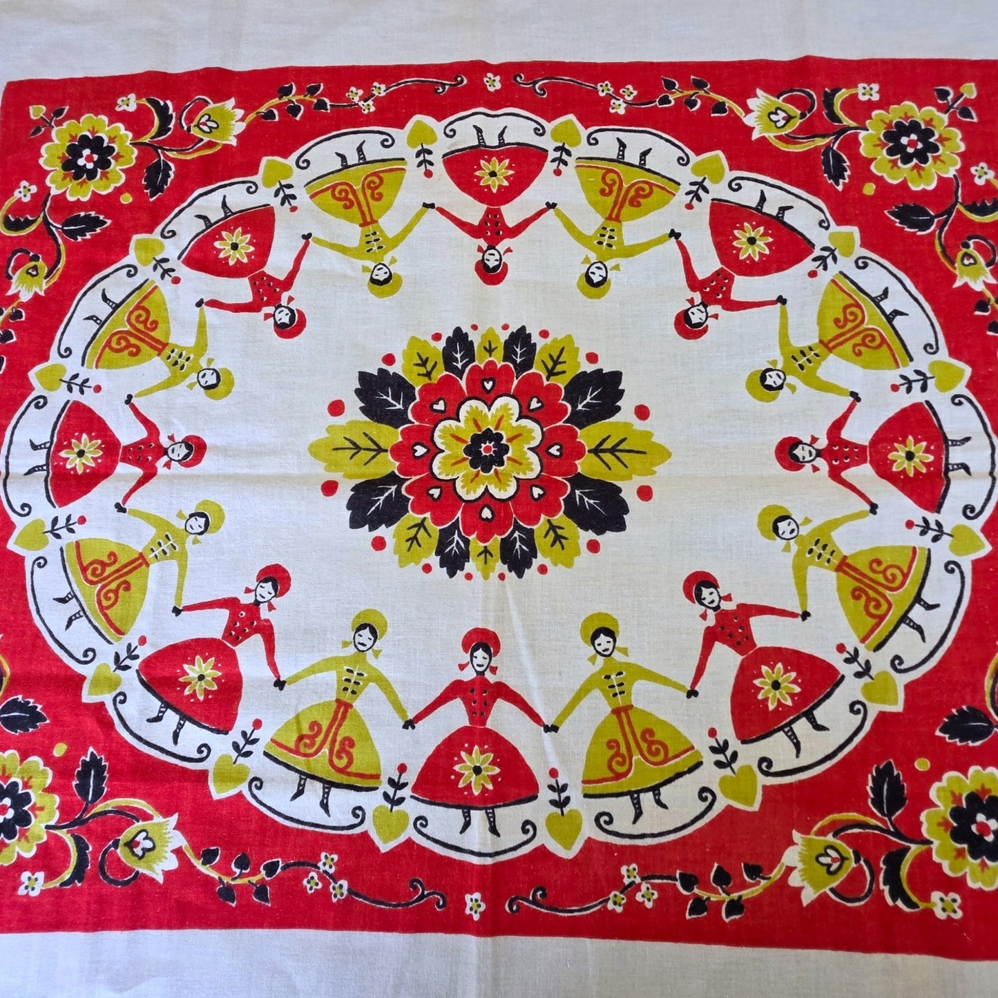 Startex Wonder-Dri Kitchen Towel Vintage Folk Art Dancers Floral Red White