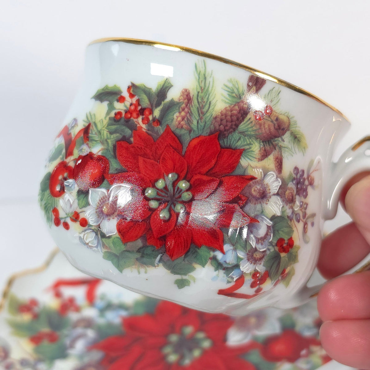 Lois White CreARTive Treasures Christmas Teacup Saucer Spoon Poinsettia