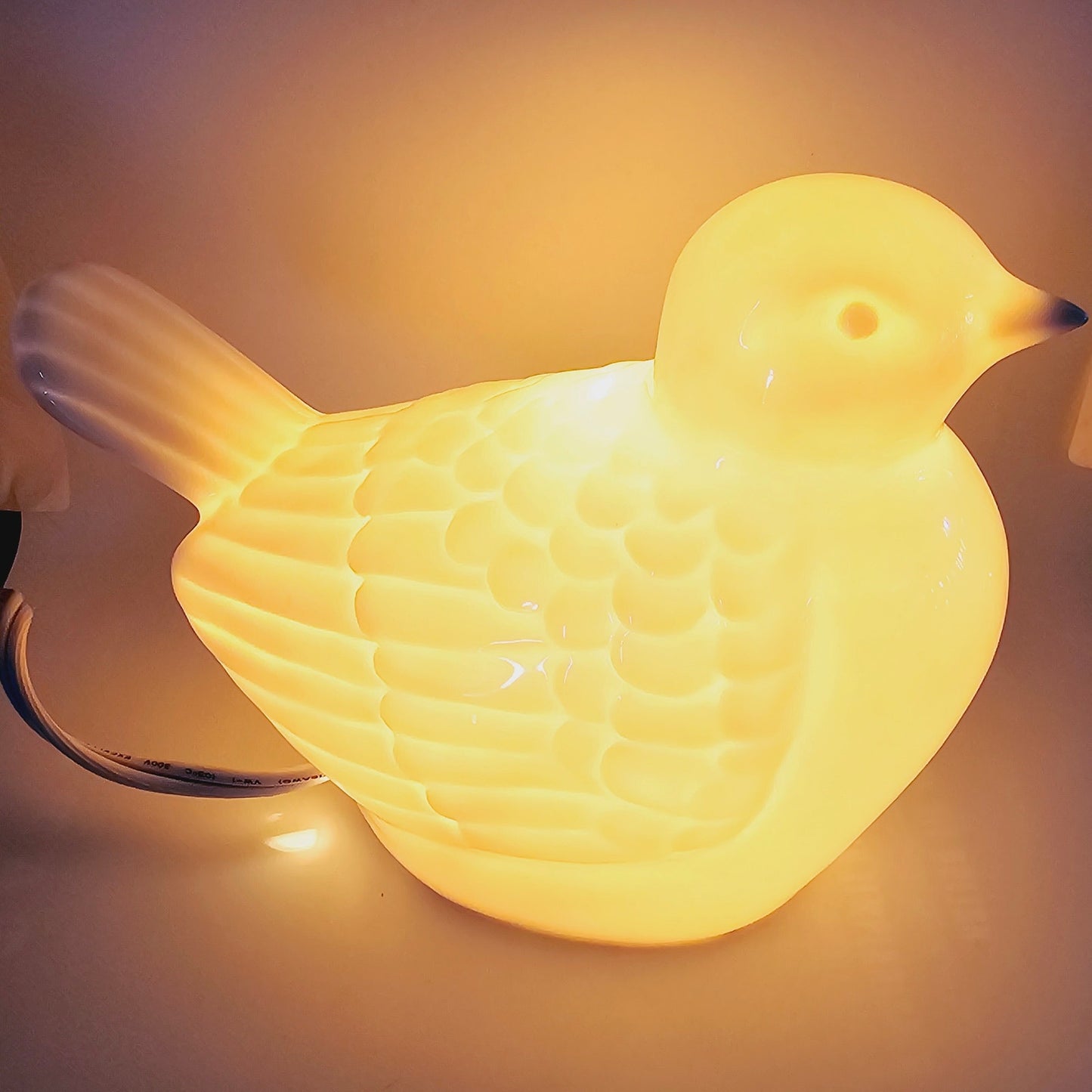 White Dove Bird Corded Night Light 2016 Target, Working Bulb and On/Off Switch Cord, 5.75" H x 8" L