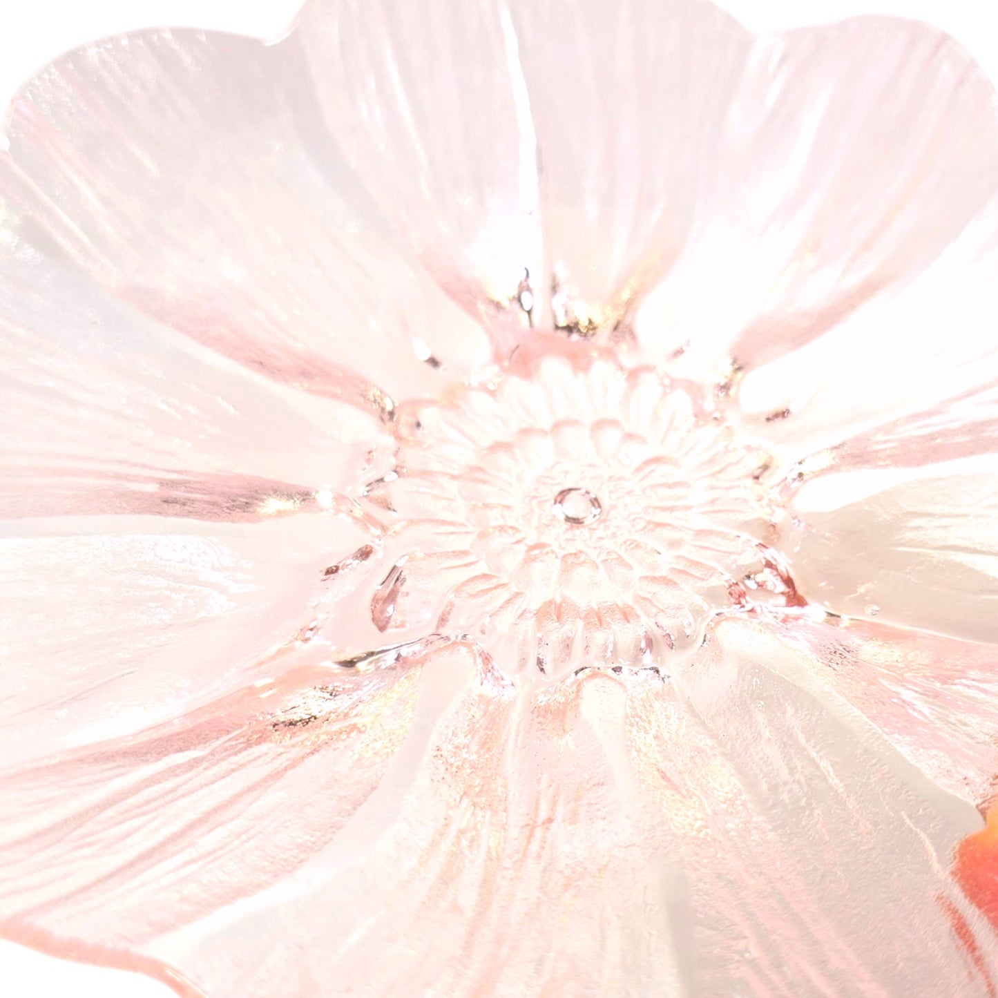 Set of 2 Light Pink Glass Flower Dishes