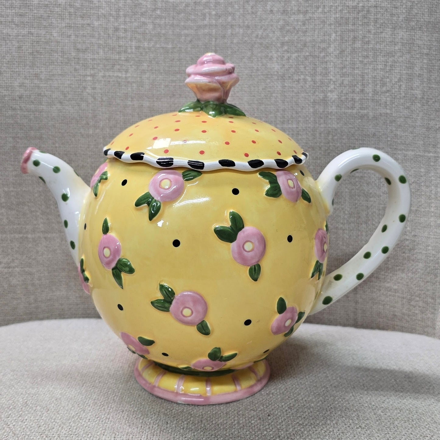 AS IS VTG 1997 ME Mary Engelbreit Ceramic Teapot, Yellow Pink Flower 8”, Flaw