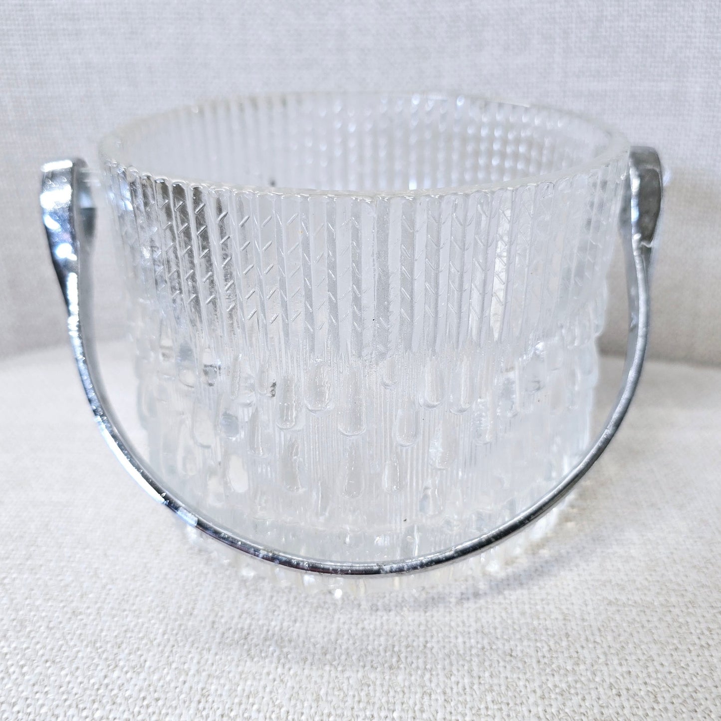 Stunning Teardrop Raindrop Mid Century Barware Ice Bucket with Metal Handle