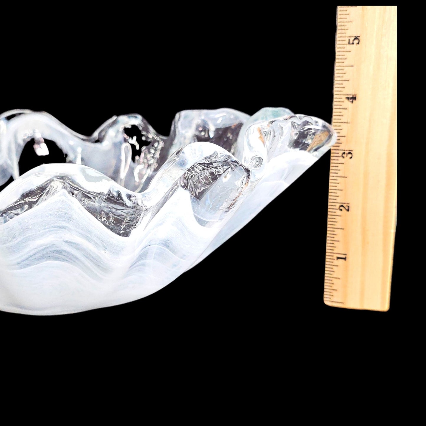 Art Glass Clam Shell Bowl White Clear Swirl Pattern Decorative Shell Glass Bowl