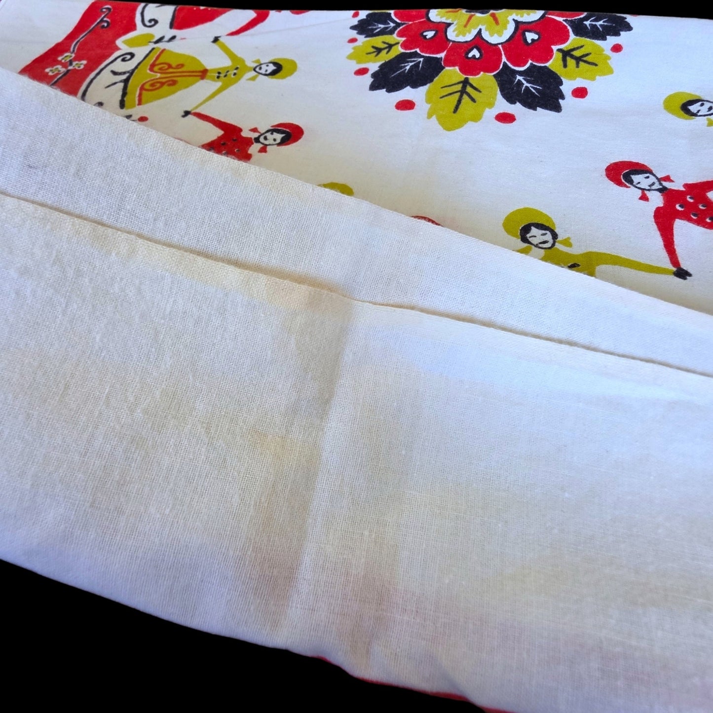 Startex Wonder-Dri Kitchen Towel Vintage Folk Art Dancers Floral Red White