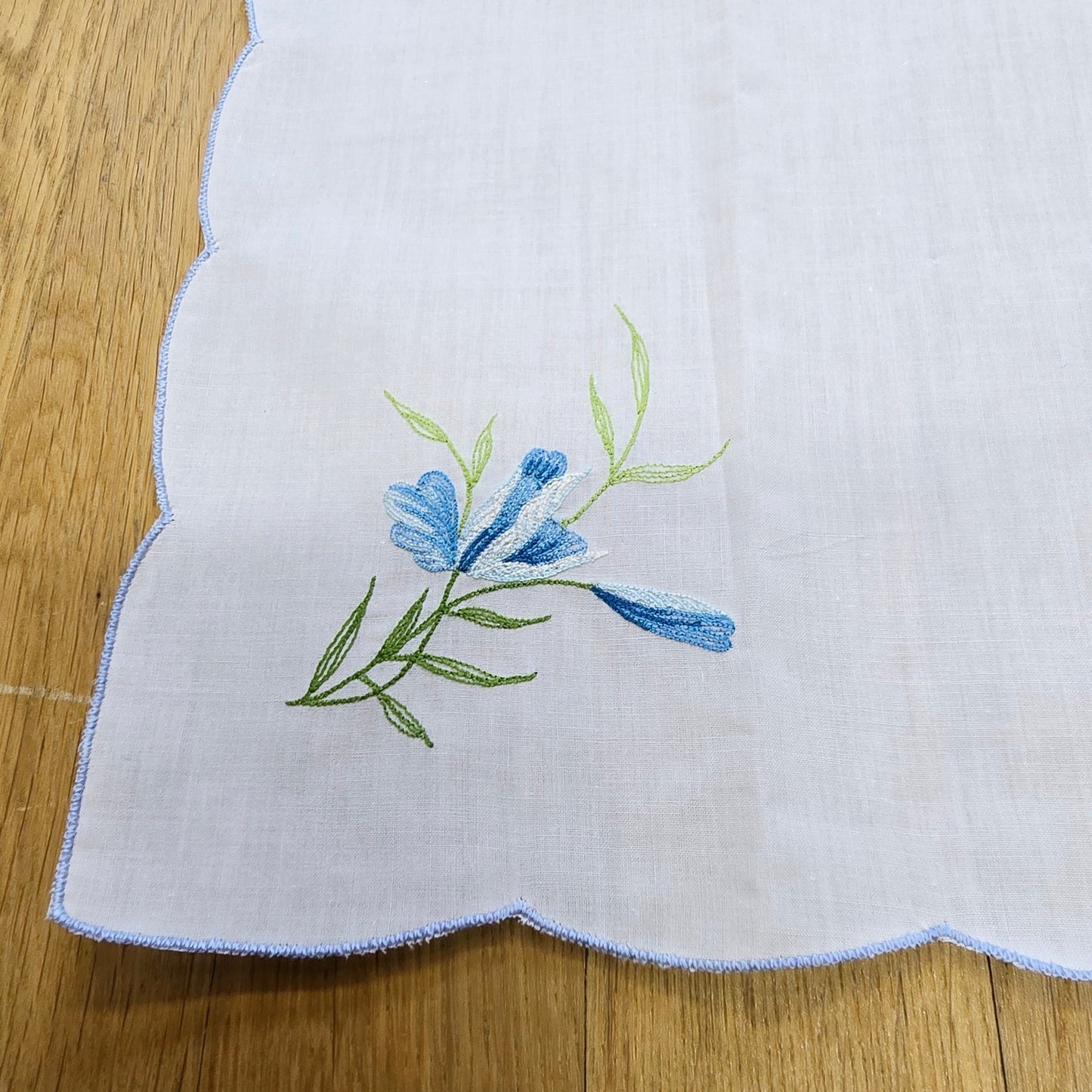 Set of 7 16" x 16" Vintage Floral Embroidered Napkins