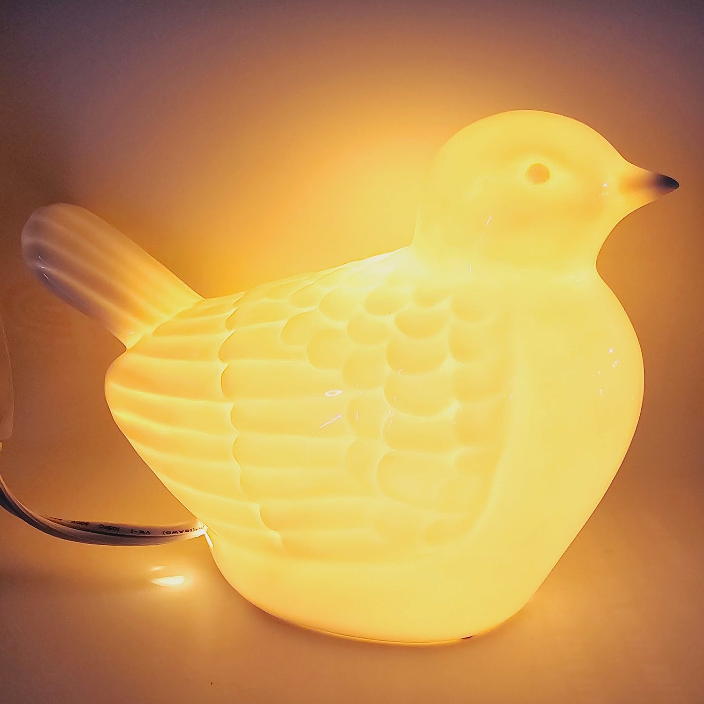 White Dove Bird Corded Night Light 2016 Target, Working Bulb and On/Off Switch Cord, 5.75" H x 8" L