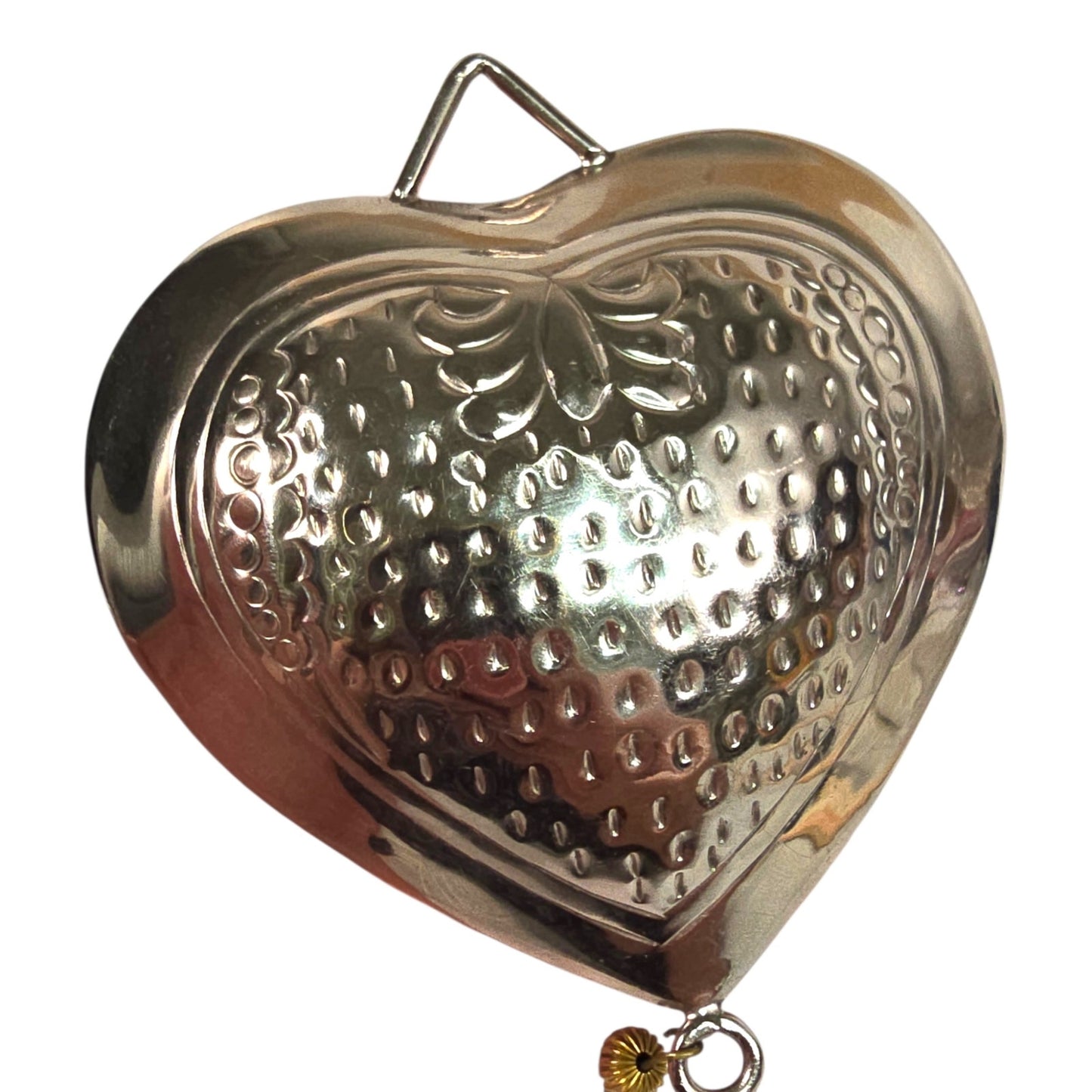 Vintage Metal Puffy Heart Hanging Decor Brass Keyhole & Hanging Skeleton Key
