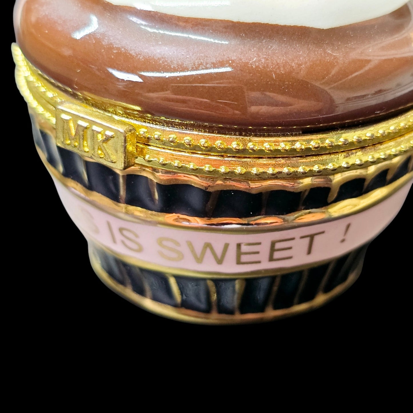 MARY KAY Ceramic "Success Is Sweet" Cupcake Trinket Box