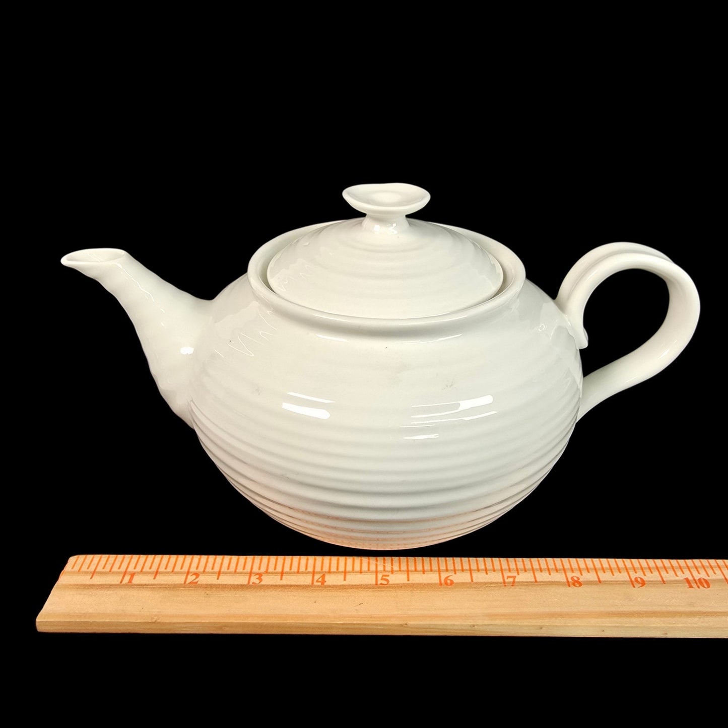 Portmeirion Sophie Conran White Teapot 2pt Rippled Ceramic Tea Pot READ