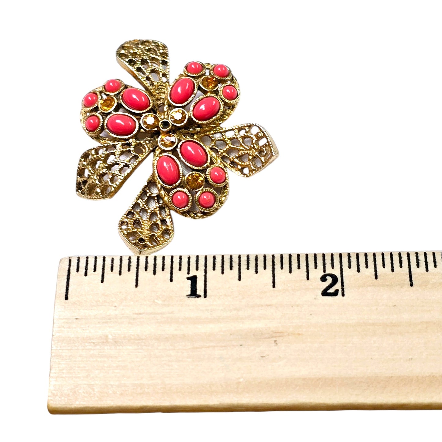 Gold Tone Pinkish Purple Mauve Brooch