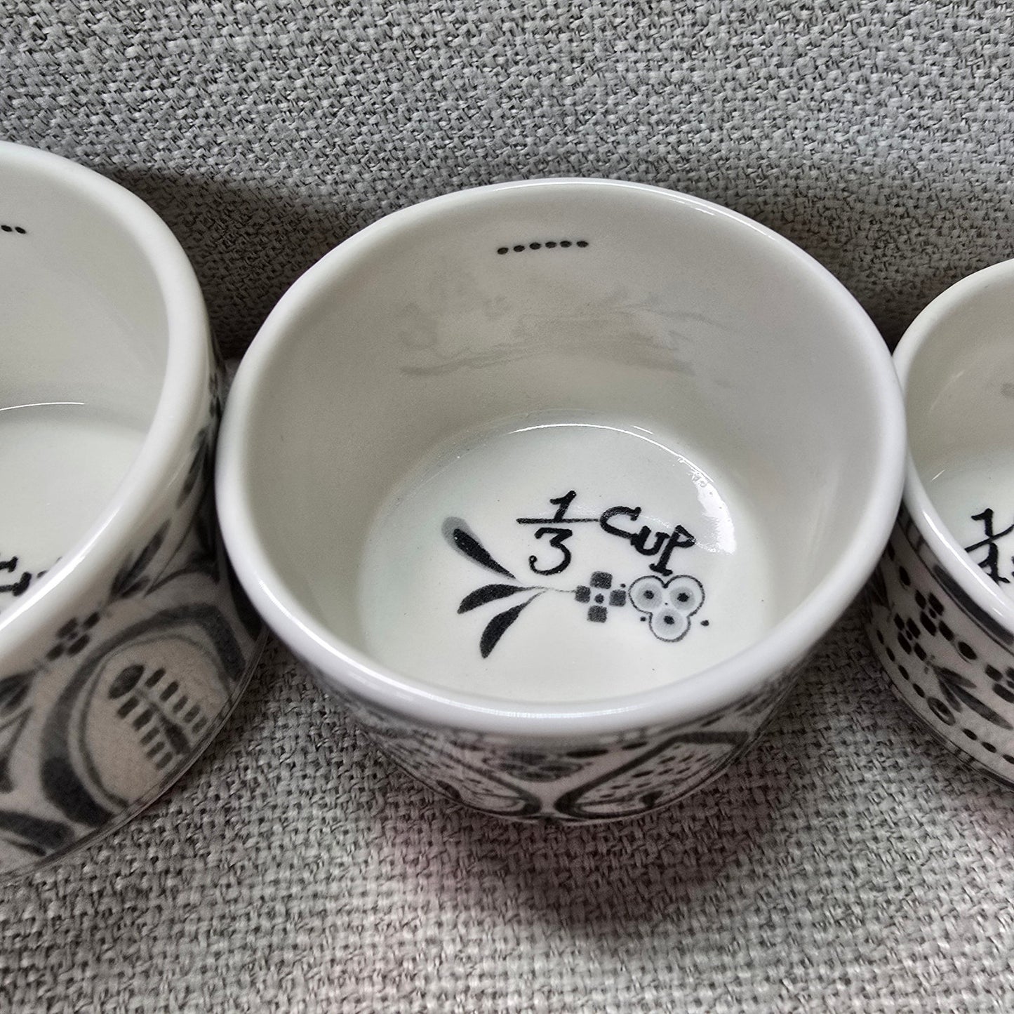 Anthropologie Black & White Handpainted Stoneware Nesting Measuring Cups