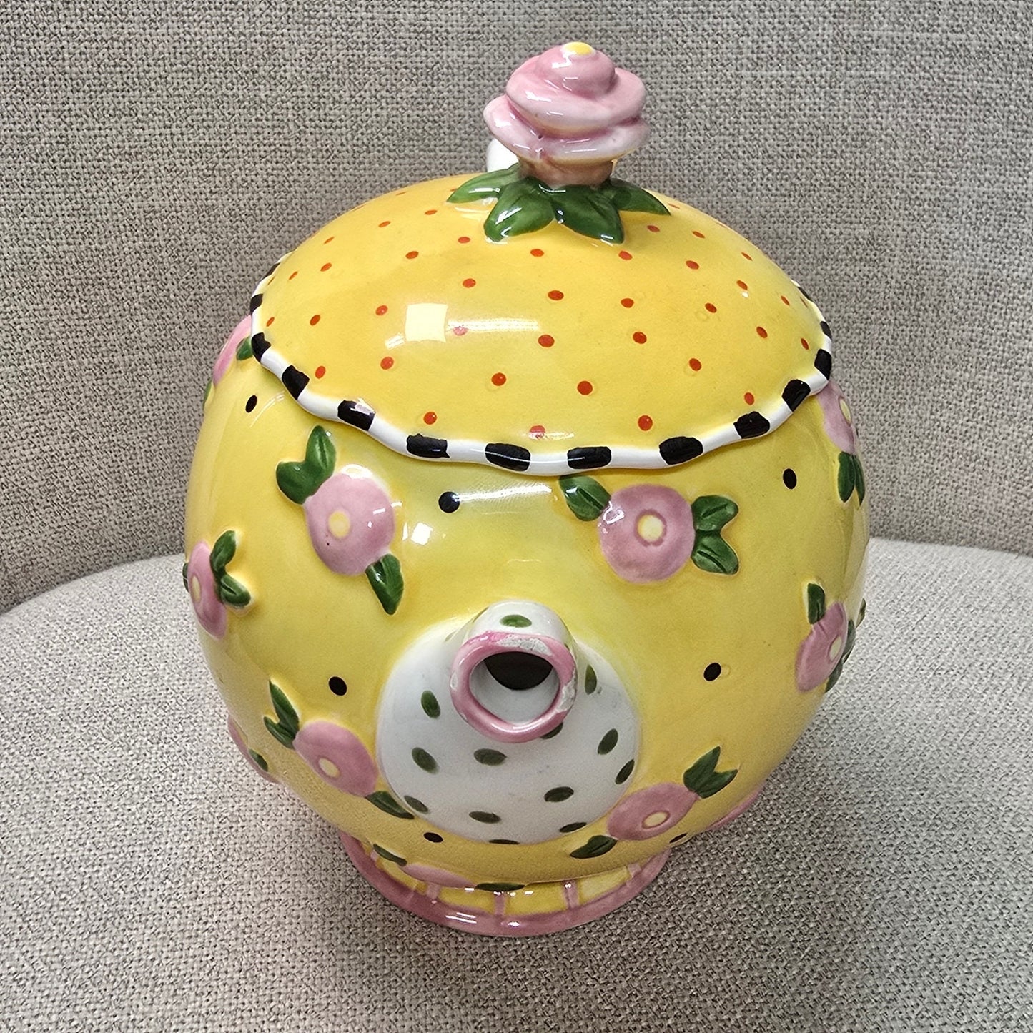 AS IS VTG 1997 ME Mary Engelbreit Ceramic Teapot, Yellow Pink Flower 8”, Flaw