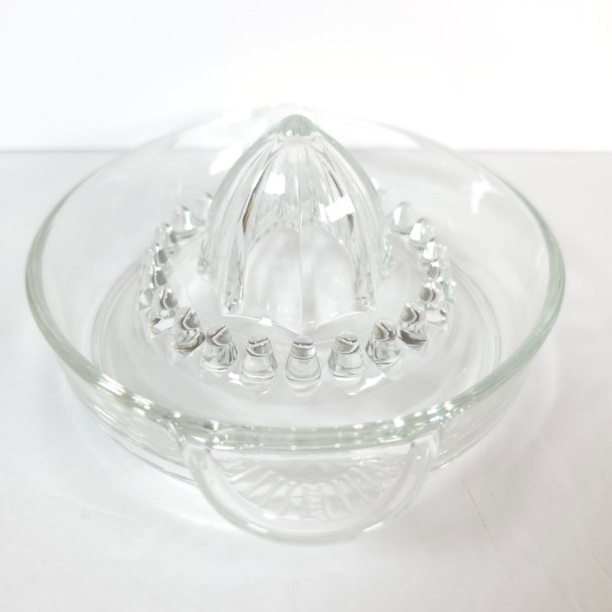 Italian Clear Glass Citrus Juicer Reamer Lemon Orange Squeezer with Spout