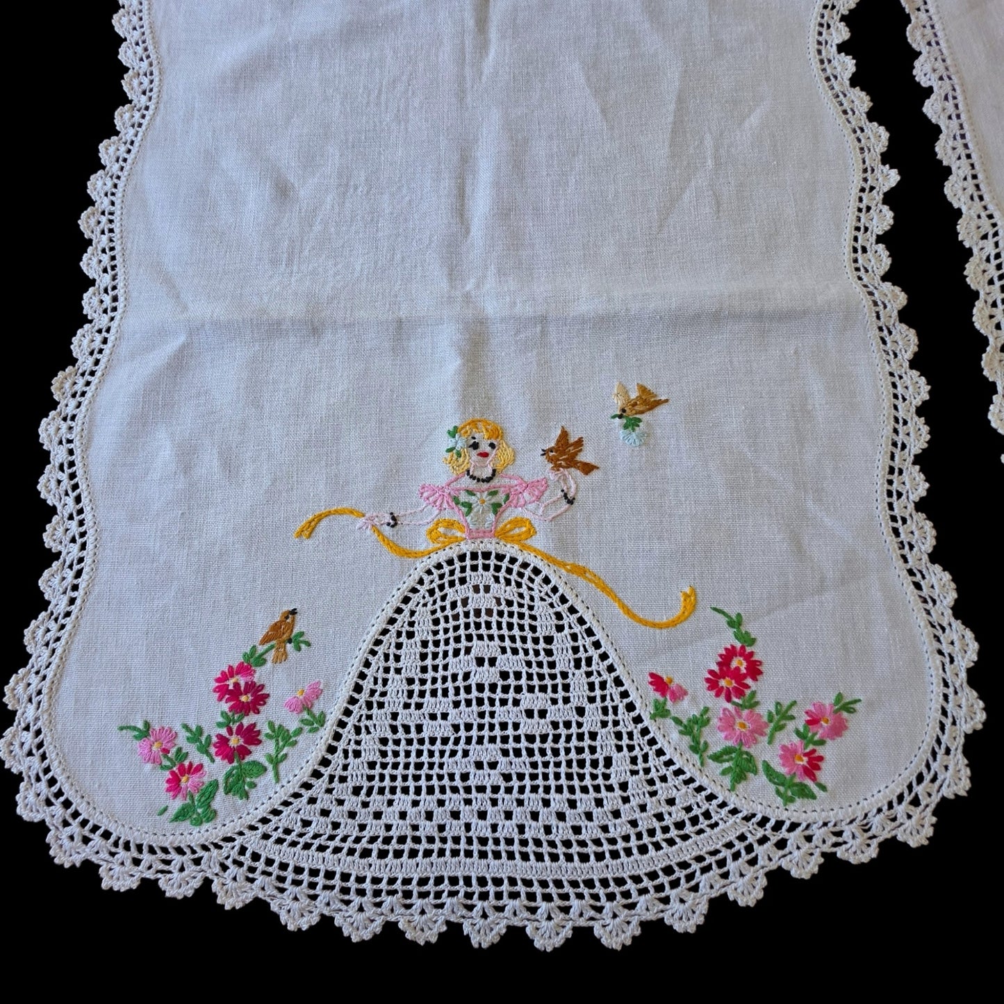 Vintage 3 Pc Crinoline Lady Dresser Scarf Set Linen Crochet Lace Bow Flower Bird