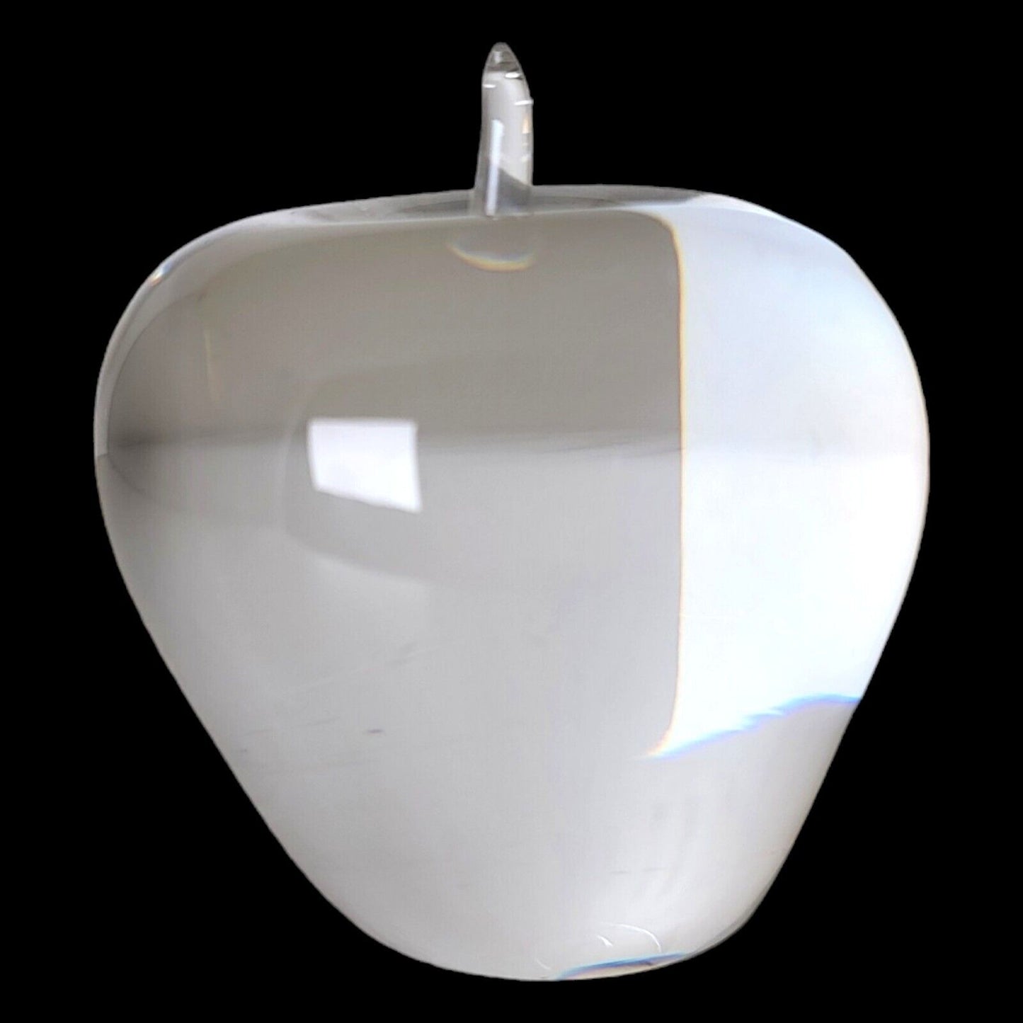 GCT Chrystal Apple Paperweight (Great City Traders)