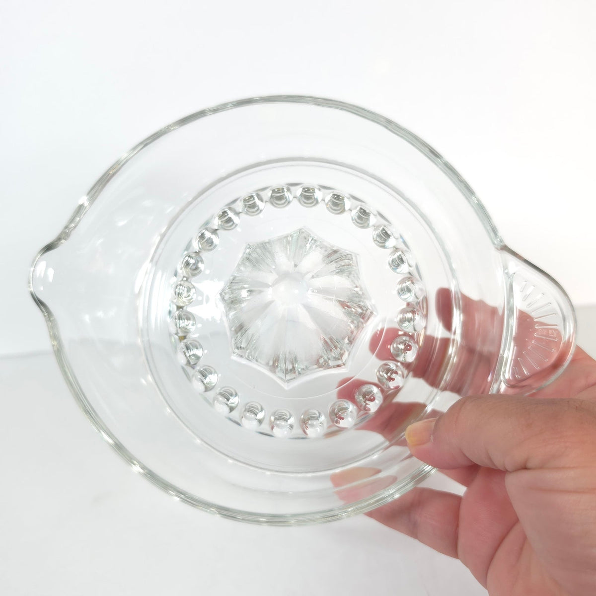 Italian Clear Glass Citrus Juicer Reamer Lemon Orange Squeezer with Spout