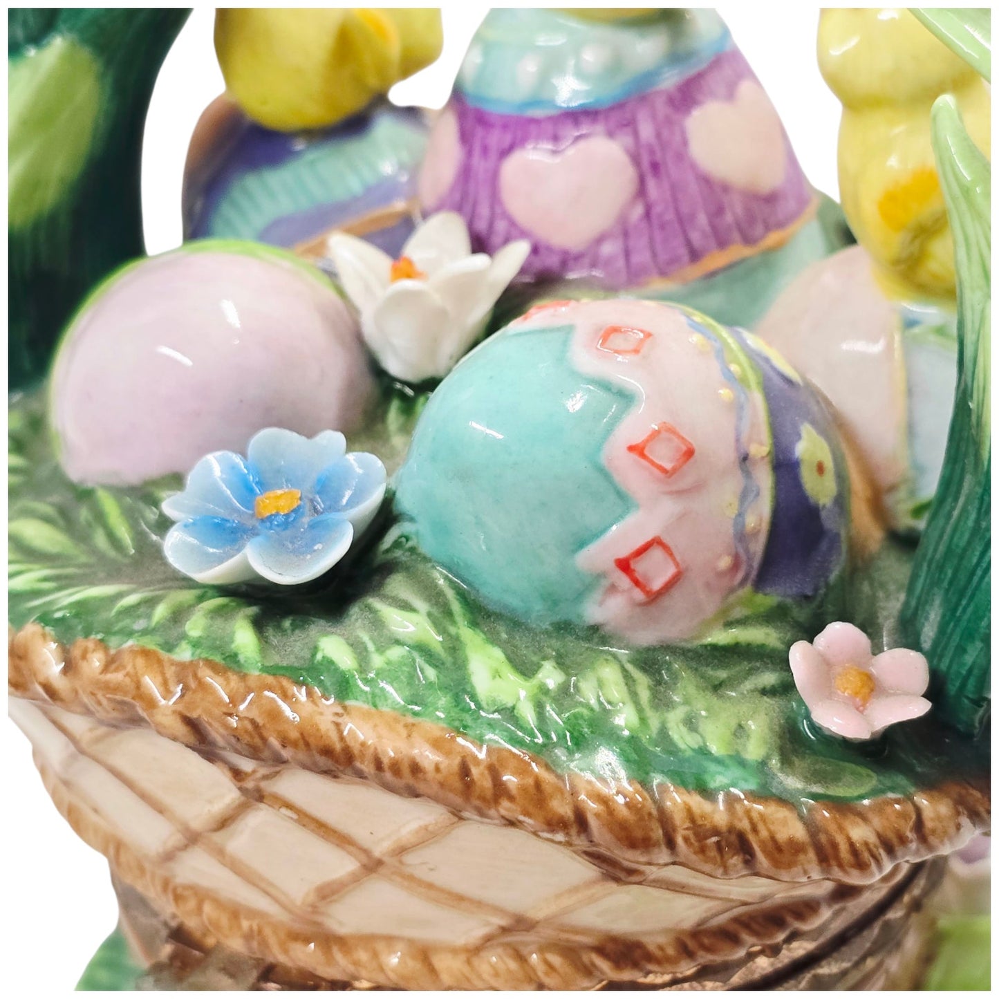 Large Hinged Ceramic Easter Basket Trinket Box Floral Chicks & Eggs Spring Decor
