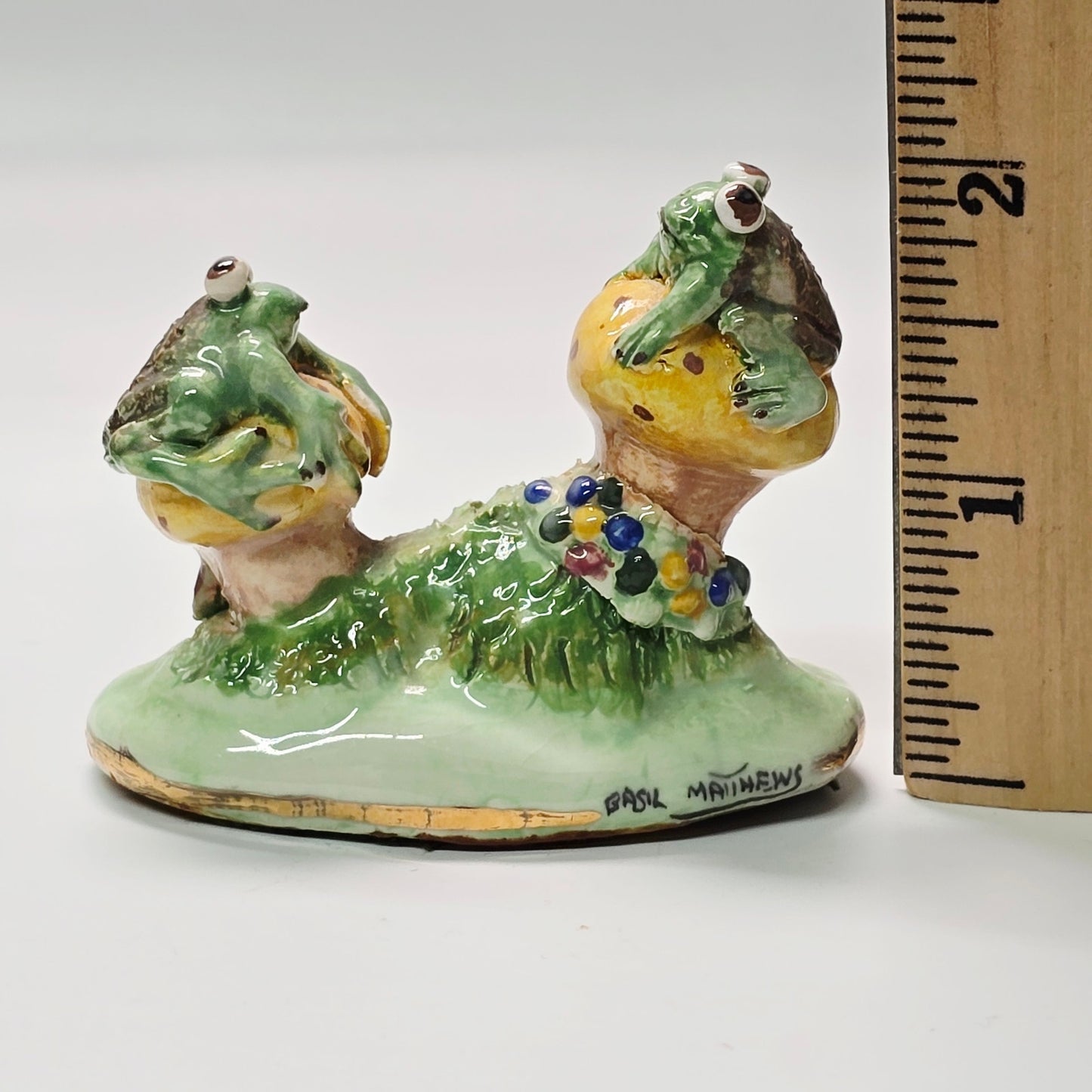 Basil Matthews Figurine Frogs on Mushrooms Vtg Studio Sculpture England Signed