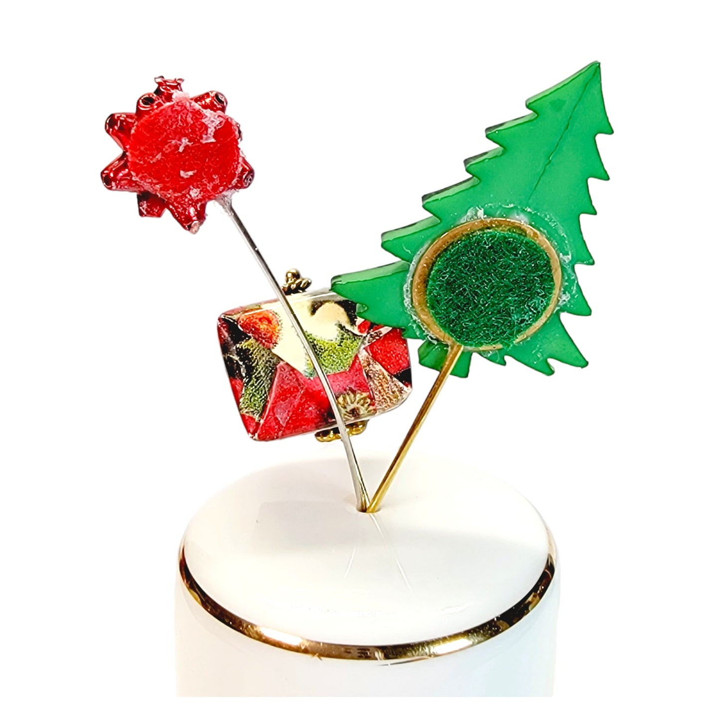 Christmas Tree Shaker Display with 3 Pins: Tree, Present and Ornament Pins