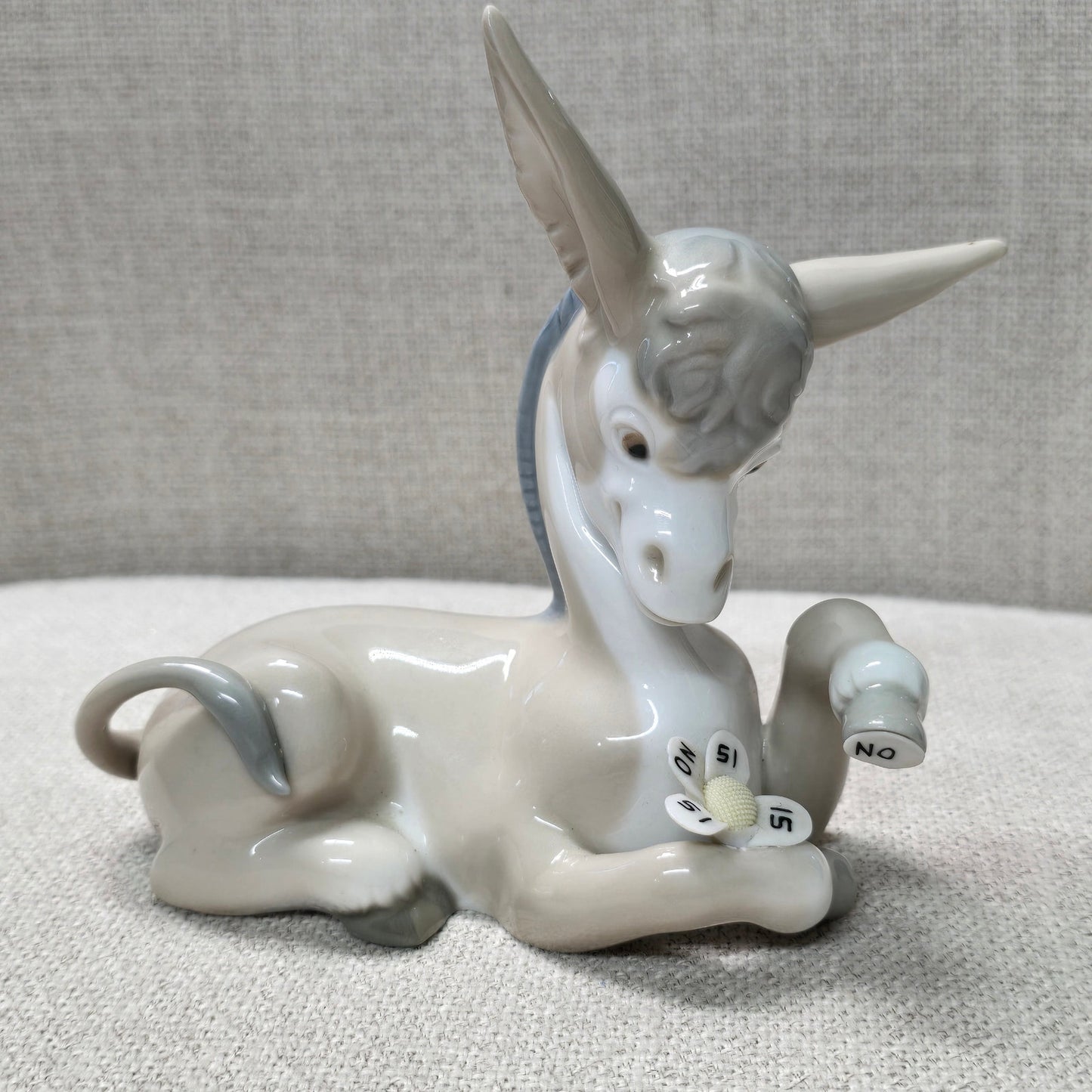 LLADRO Porcelaine DONKEY IN LOVE 4524 Figurine Glazed Daisy Flower SI o NO AS IS