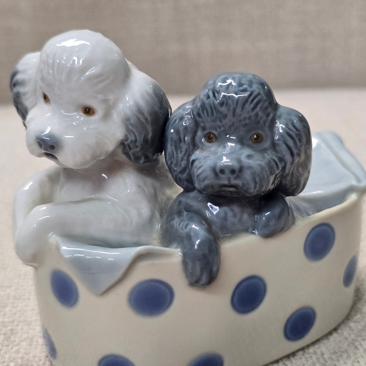 LLADRO NAO # 1082 Poodles Puppies In A Basket With Dots Retired