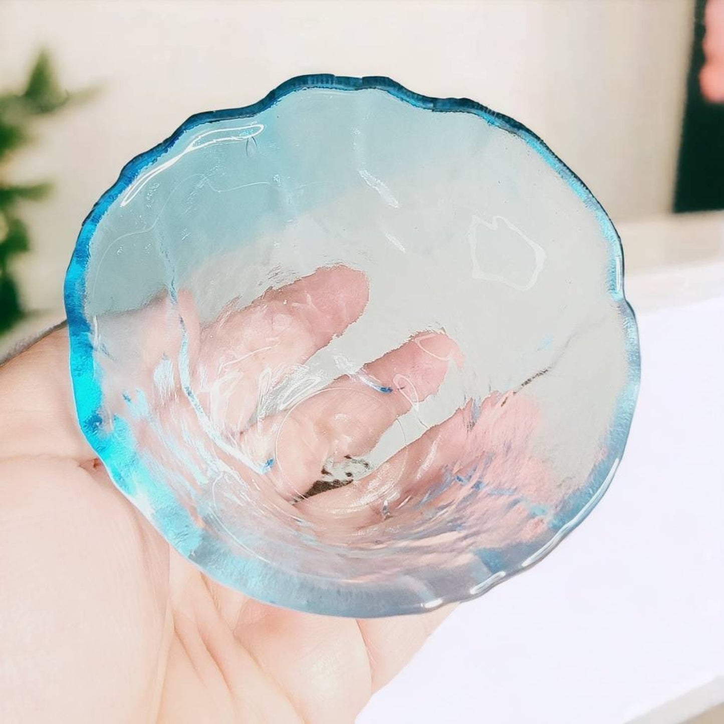Blue Art Glass Bowl Candy Dish Scalloped Edge Ruffled Decorative Footed
