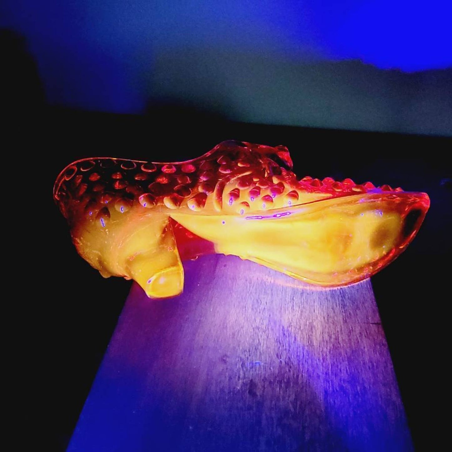 Vintage Fenton Hobnail Cat Head Slipper Figurine Amberina Art Glass Orange 5.5"