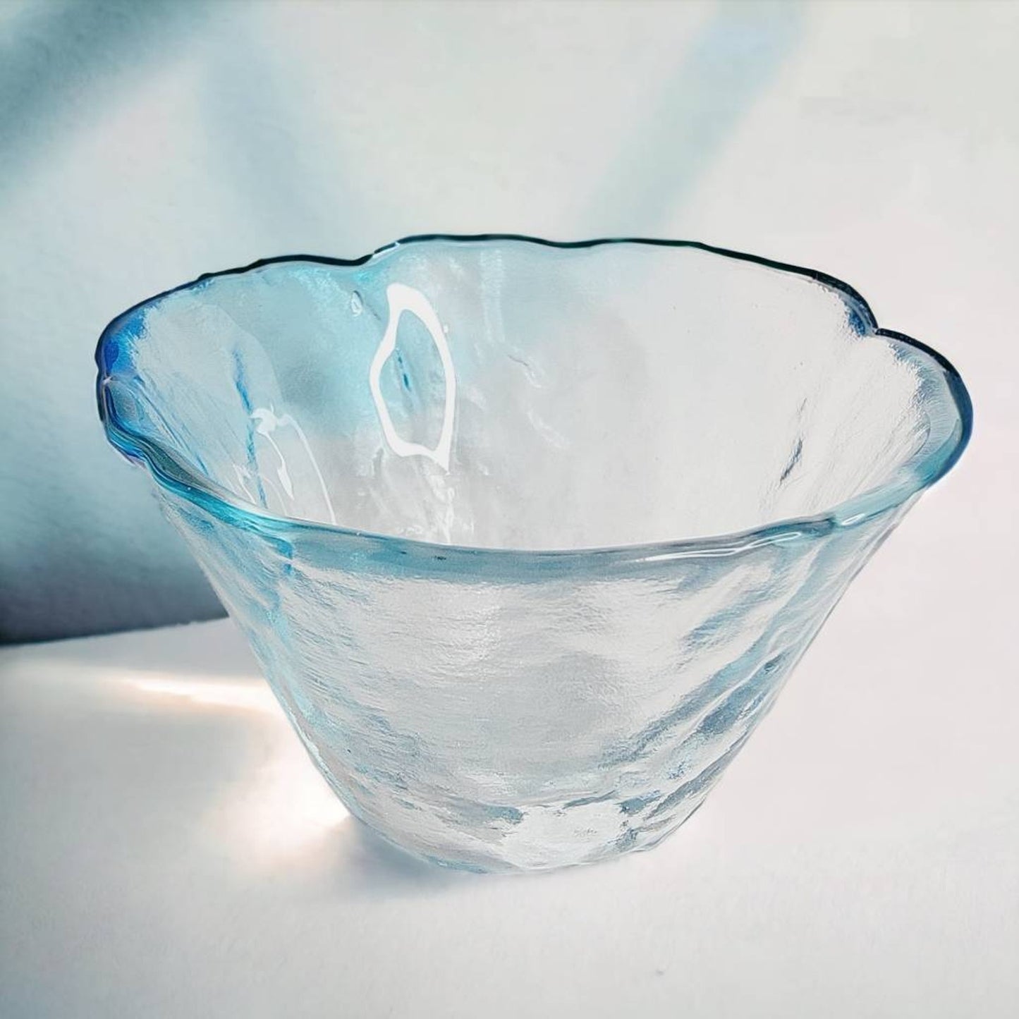 Blue Art Glass Bowl Candy Dish Scalloped Edge Ruffled Decorative Footed