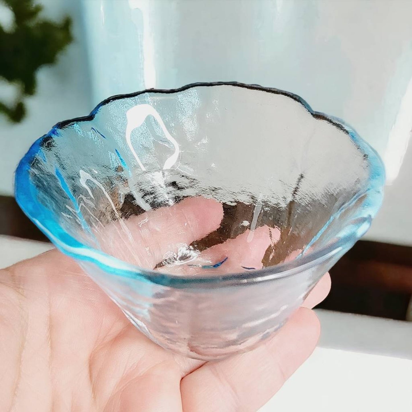 Blue Art Glass Bowl Candy Dish Scalloped Edge Ruffled Decorative Footed